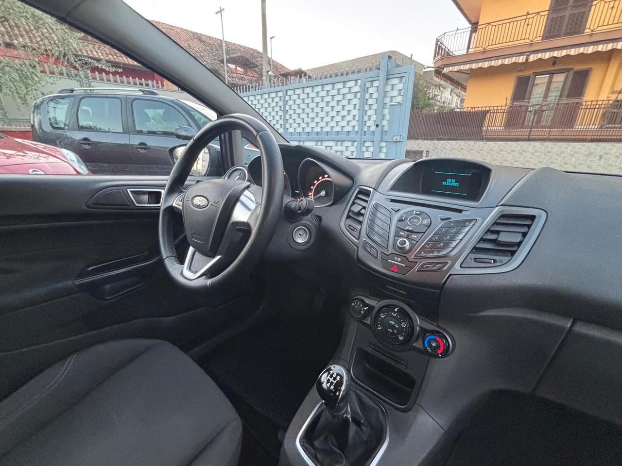 Ford Fiesta 1.5 TDCi 75CV 5 porte