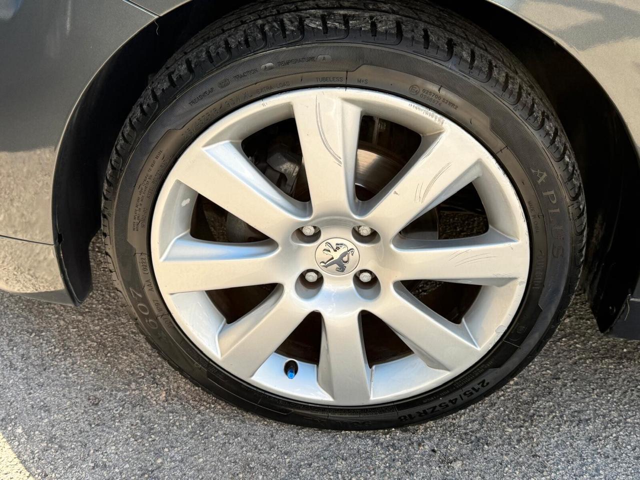 PEUGEOT 5008 1.6 112CV AUTOMATICO FULL TETTO