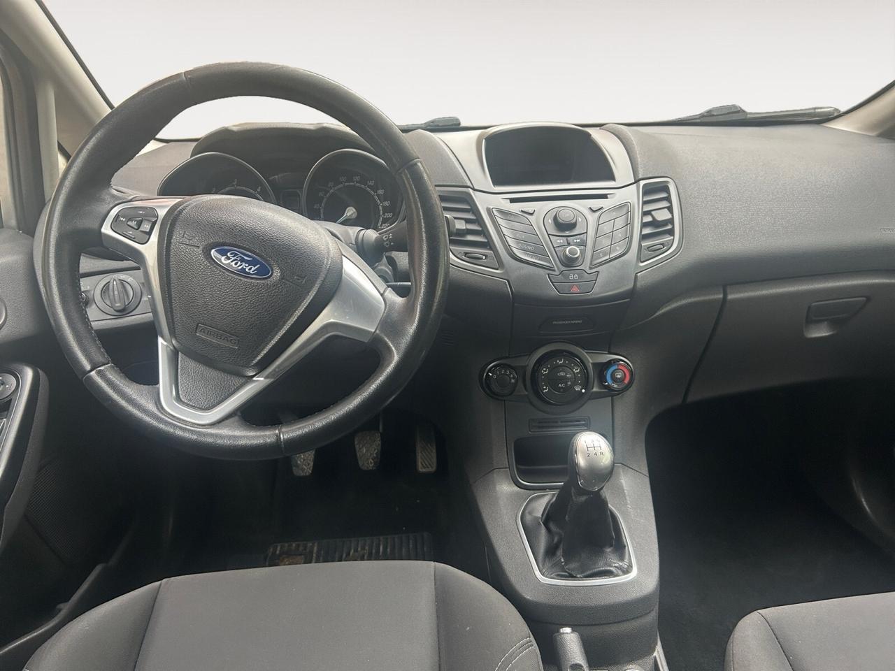Ford Fiesta 1.5 TDCi 75CV 3 porte utilitaria neopatentati
