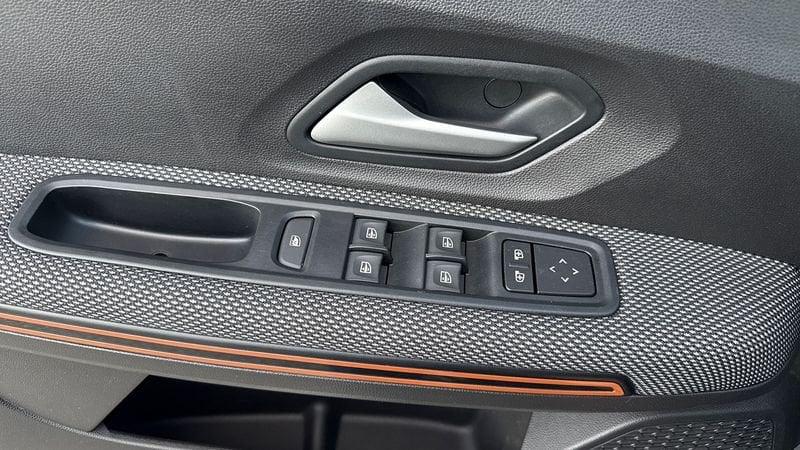 Dacia Sandero Stepway 1.0 tce ECO-G Expression UP Stepway 1.0 tce Expression UP Eco-g 100cv