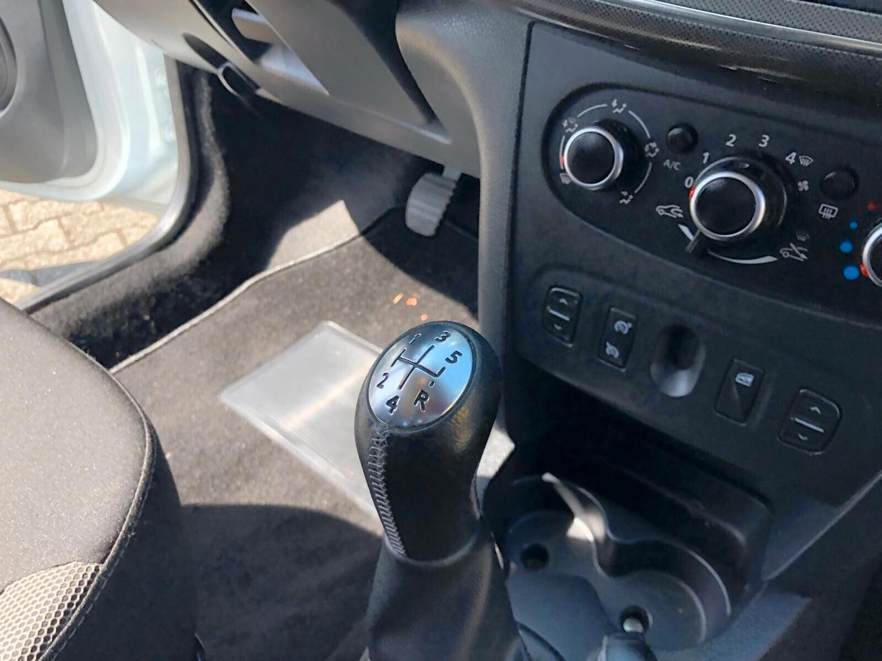 Dacia Sandero Stepway 0.9 TCe 90 CV NAVIGATORE/SENSORI PARCHEGGIO/TOUCHSCREEN GARANZIA 12 MESI RINNOVABILE FINO A 60 MESI!!!