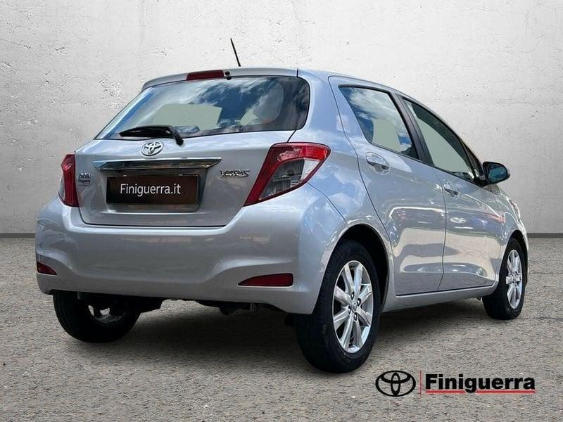 Toyota Yaris Yaris 1.3 5 porte Lounge Multidrive S