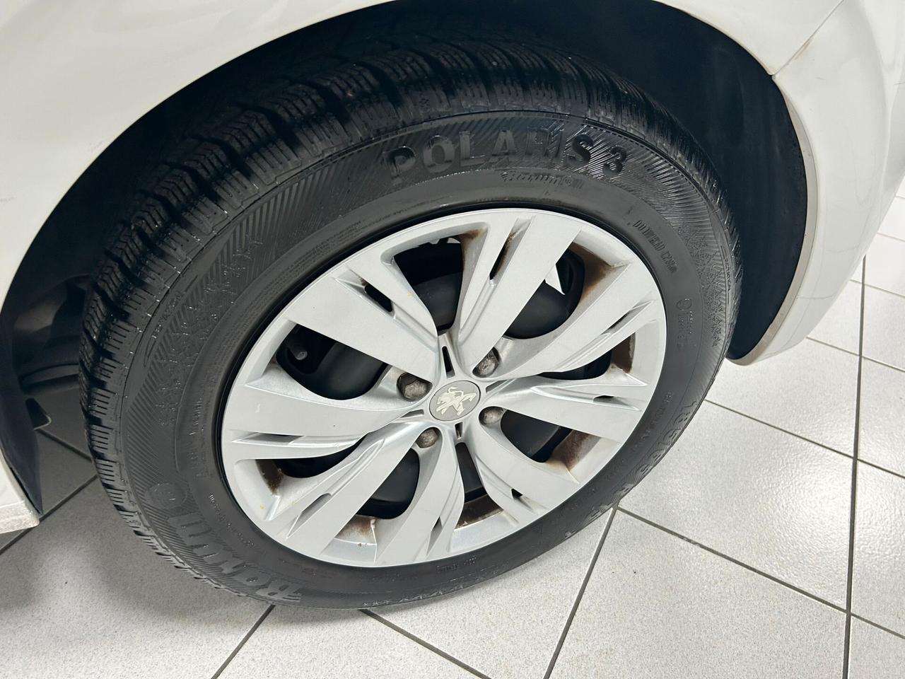 Peugeot 208 1.4 GPL X NEOPATENTATI 2014