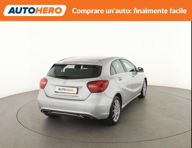 MERCEDES-BENZ A 200 Sport