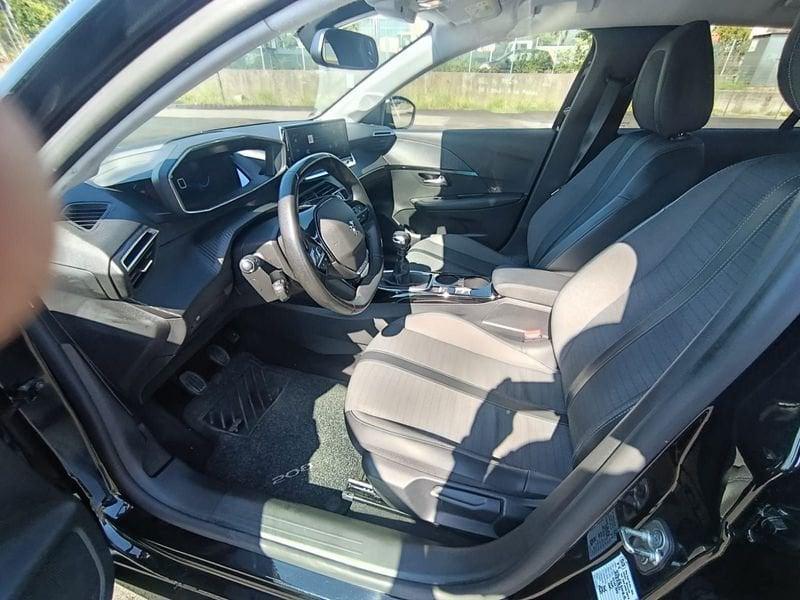 Peugeot 208 Allure Navi Pack 100 S/S
