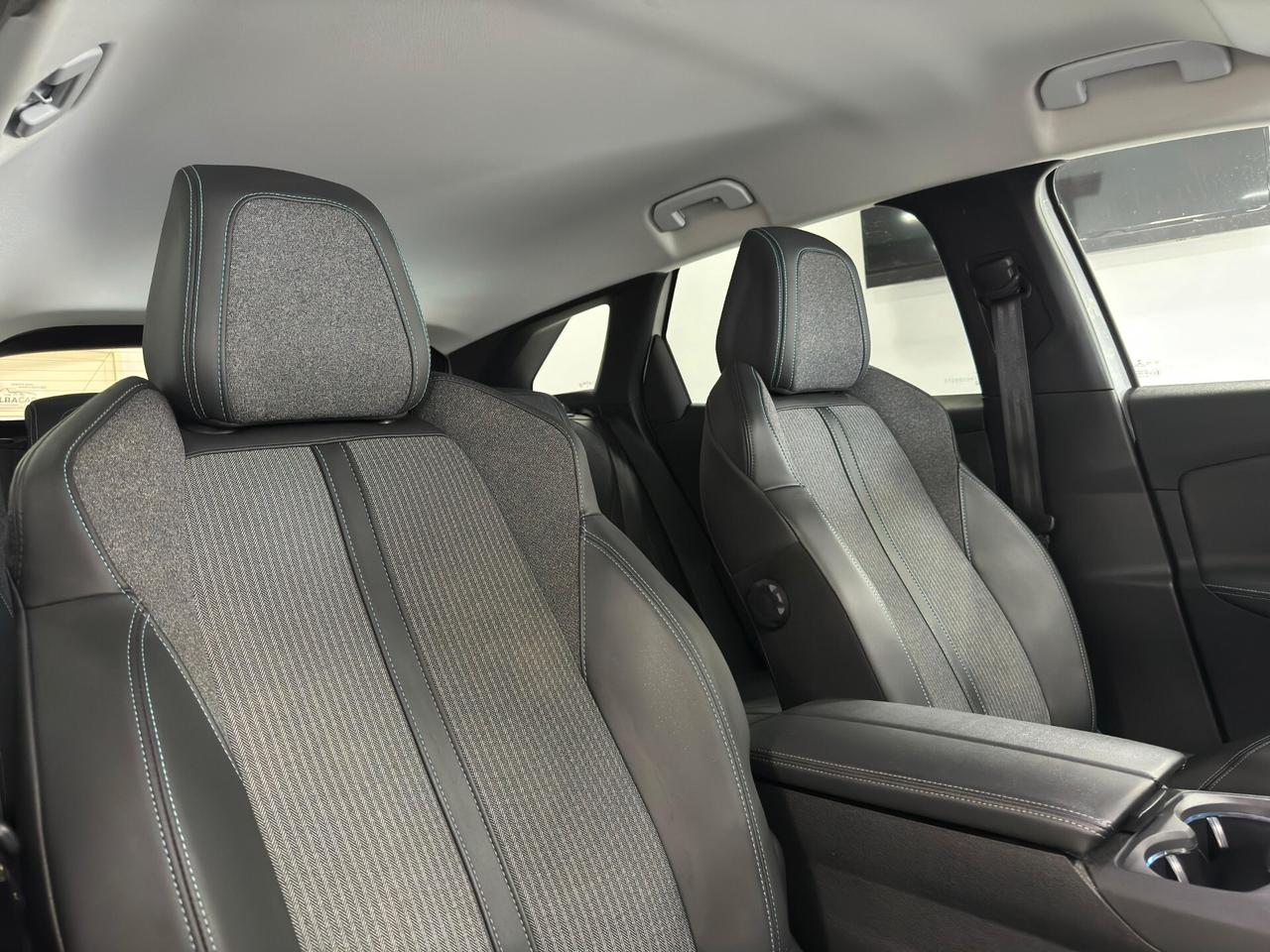 Peugeot 3008 BlueHDi 130 S&S EAT8 Allure