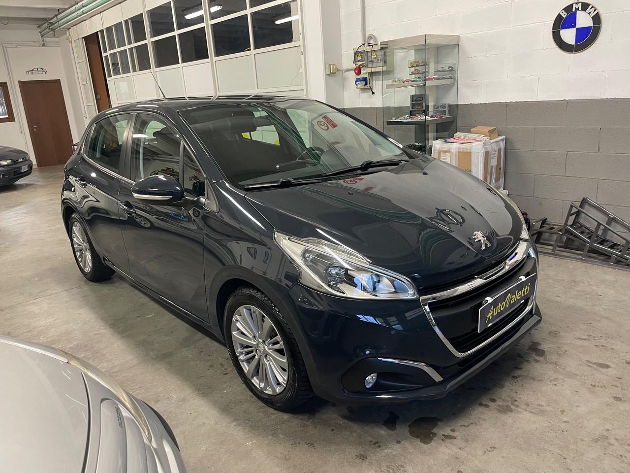 Peugeot 208 BlueHDi 100 5 porte Allure