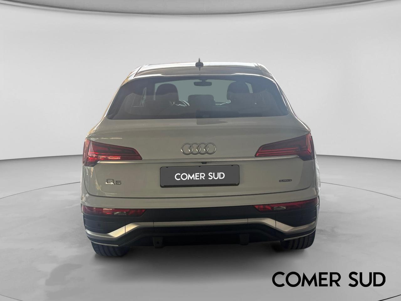 AUDI Q5 I Sportback 2021 - Q5 Sportback 40 2.0 tdi mhev 12V S line quattro s-tronic