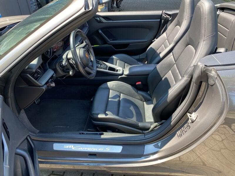 Porsche 911 992 Carrera 4S Cabriolet (992.1)
