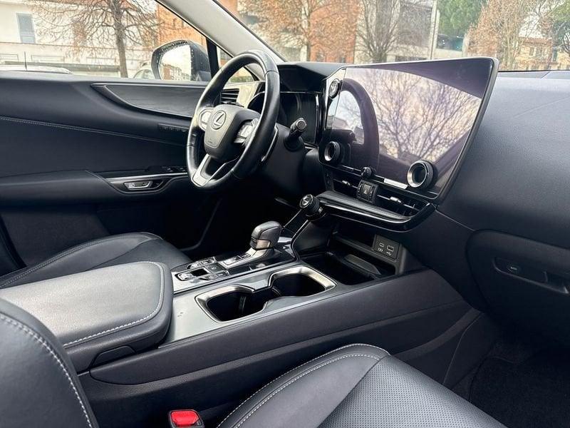 Lexus NX 450h+ 2.5 phev Luxury 4wd 309cv e-cvt