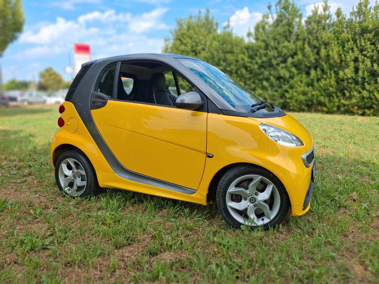 Smart ForTwo 1000 52 kW MHD coupé passion