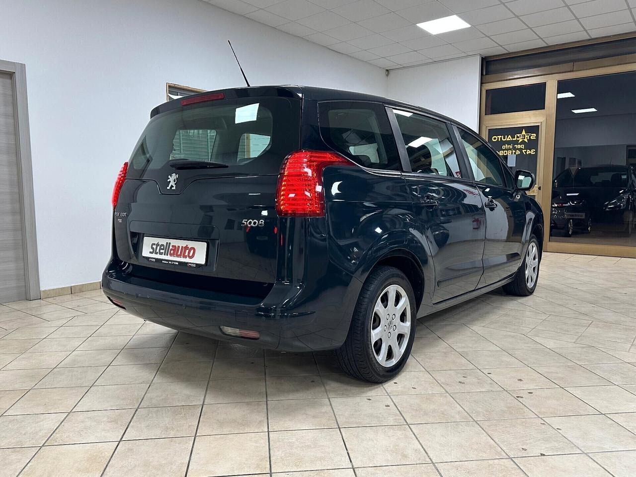 Peugeot 5008 1.6 HDi 110CV Business 7 Posti