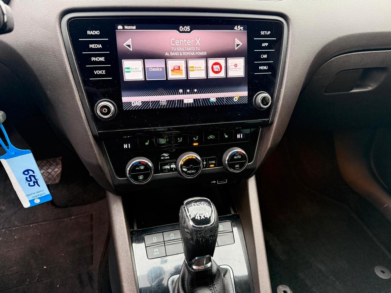 Skoda Octavia 2.0 TDI SCR 184 CV DSG Wagon 4x4 Scout