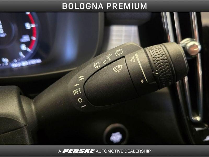 Volvo XC40 XC40 D3 AWD Geartronic Momentum