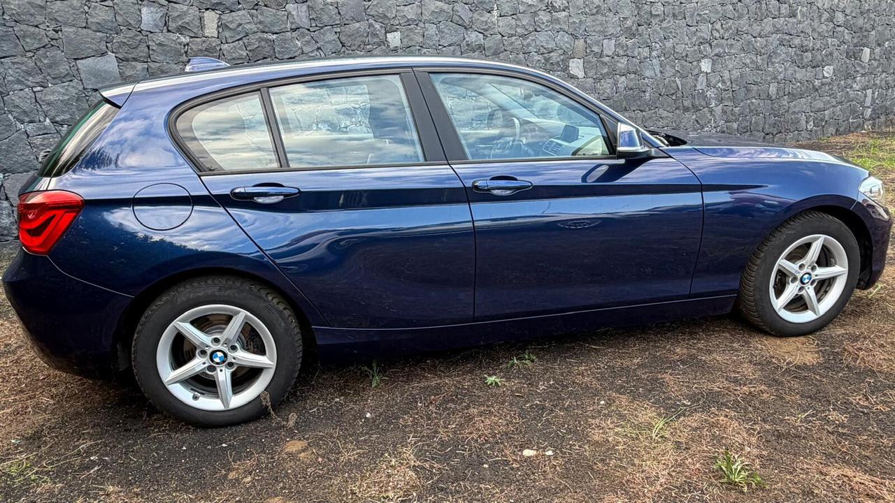 Bmw 116 116d 5p. Advantage