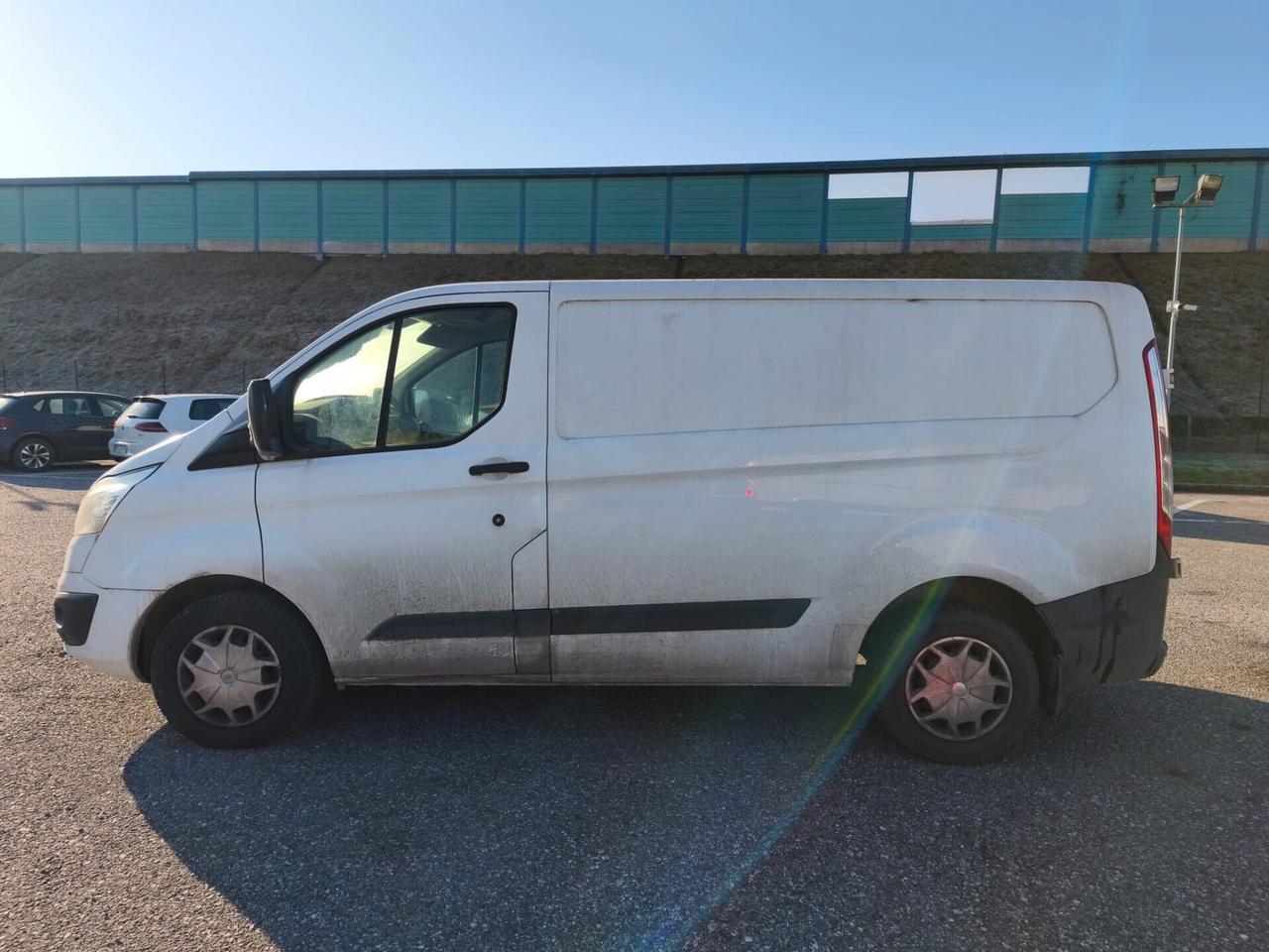 FORD TRANSIT CUSTOM 2.0 TDCI 10 Q.LI EURO 6B