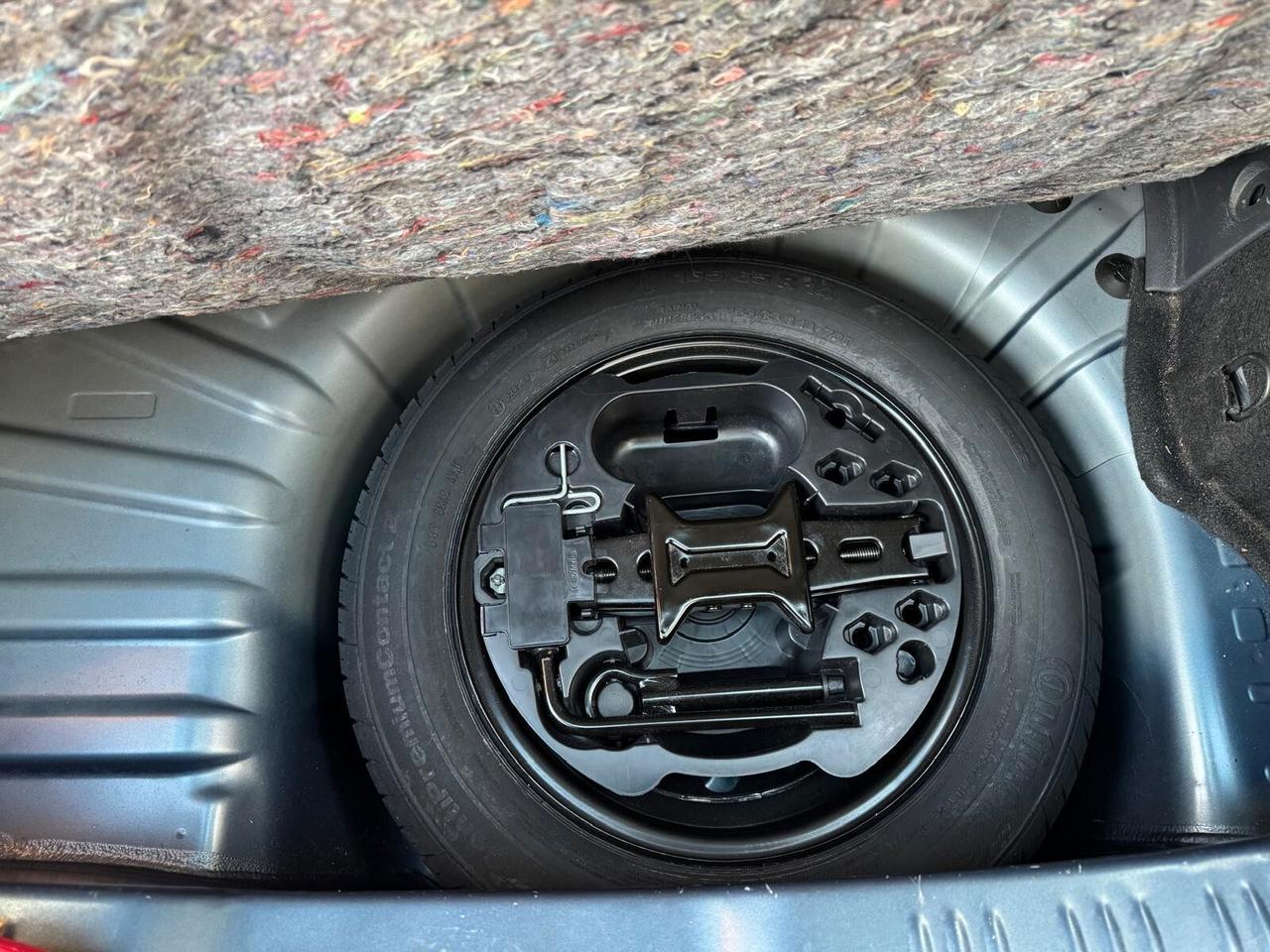 RENAULT TWINGO 1.2 LE IENE NEOPATENTATI