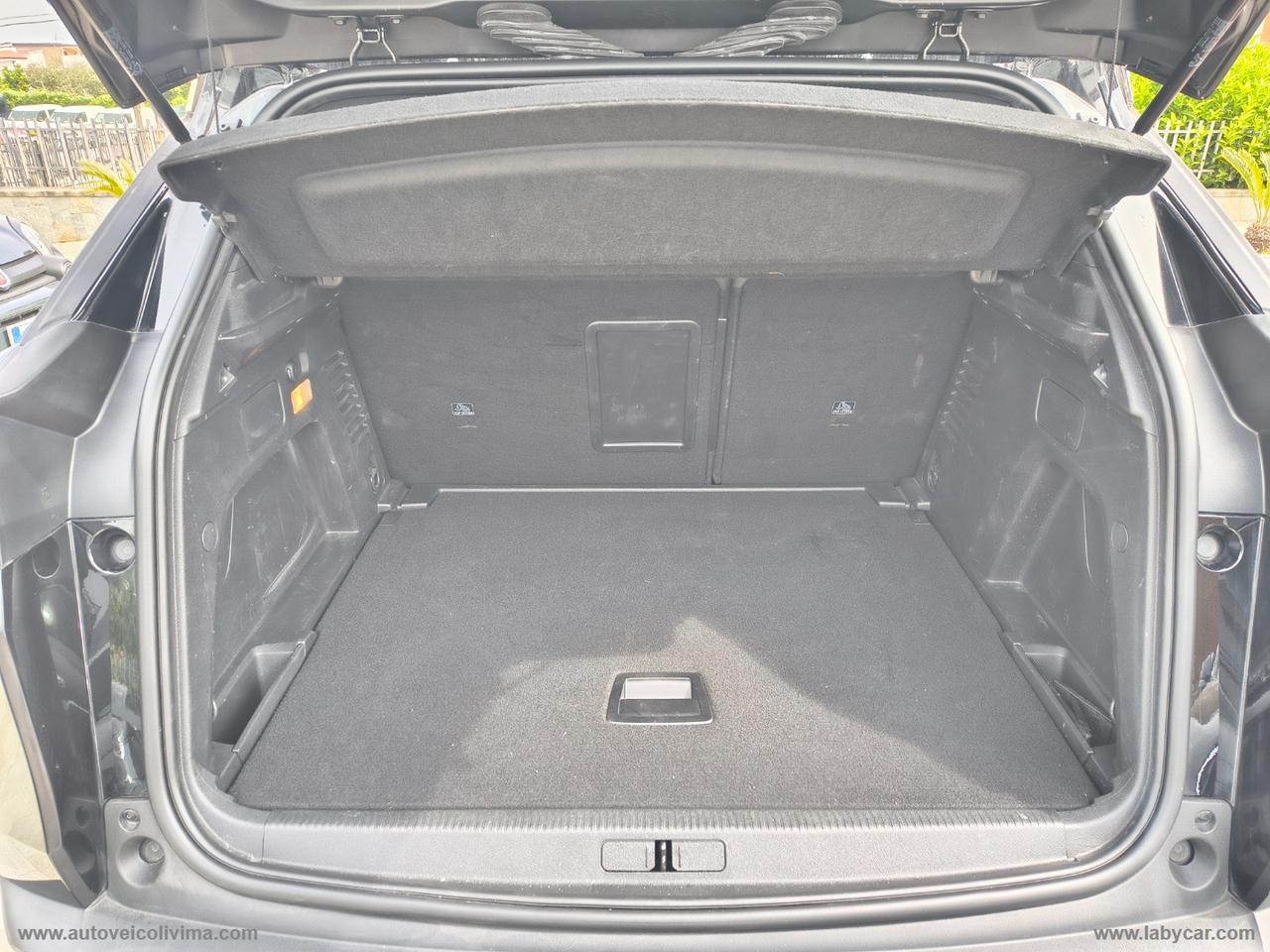 PEUGEOT 3008 BlueHDi 130 S&S EAT8 Allure Pack AUTOCARRO