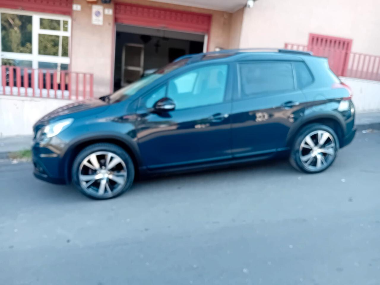 Peugeot 2008 BlueHDi 100 GT Line