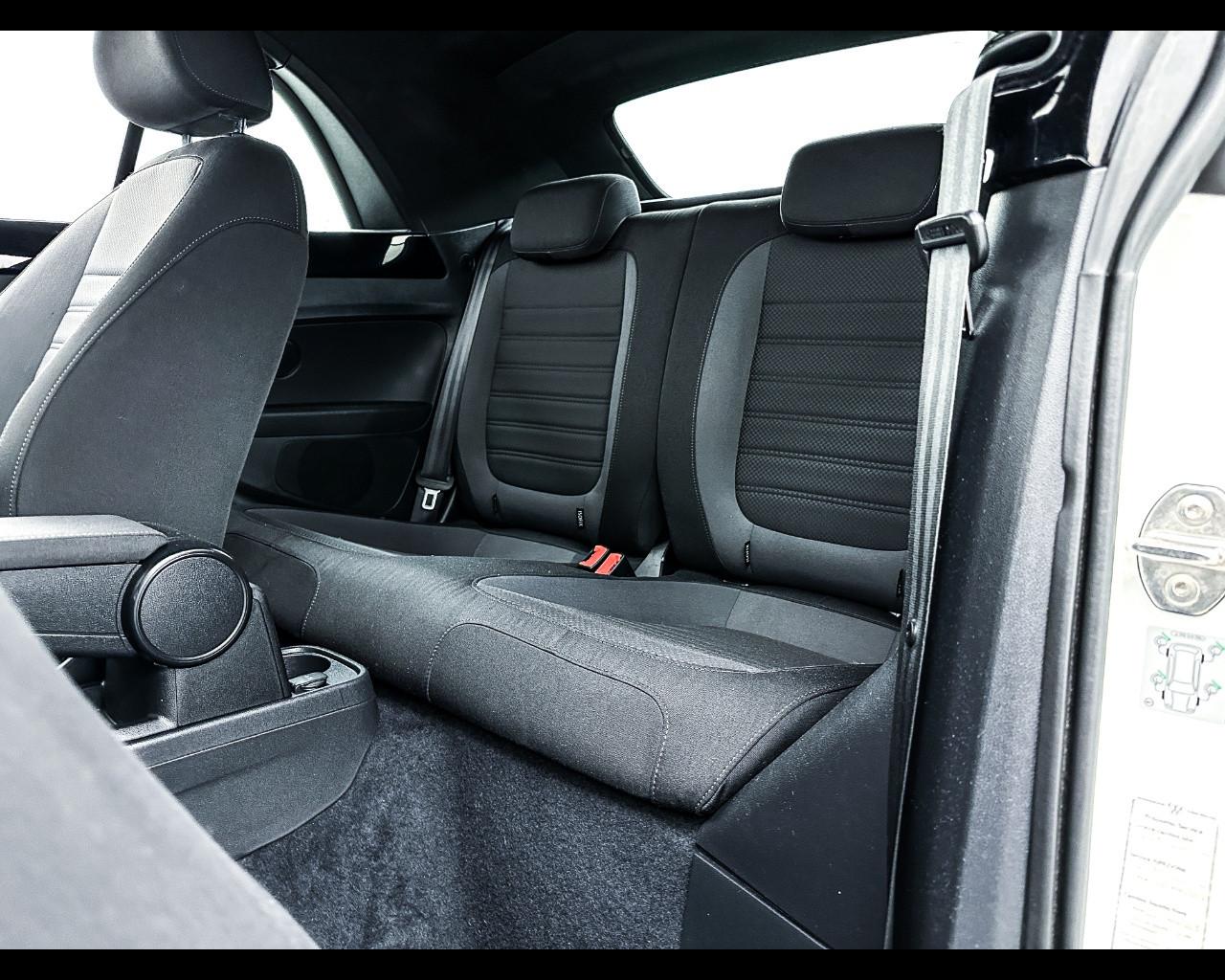 VOLKSWAGEN Maggiolino Cabrio 2.0 TDI DSG 150 CV R-LINE