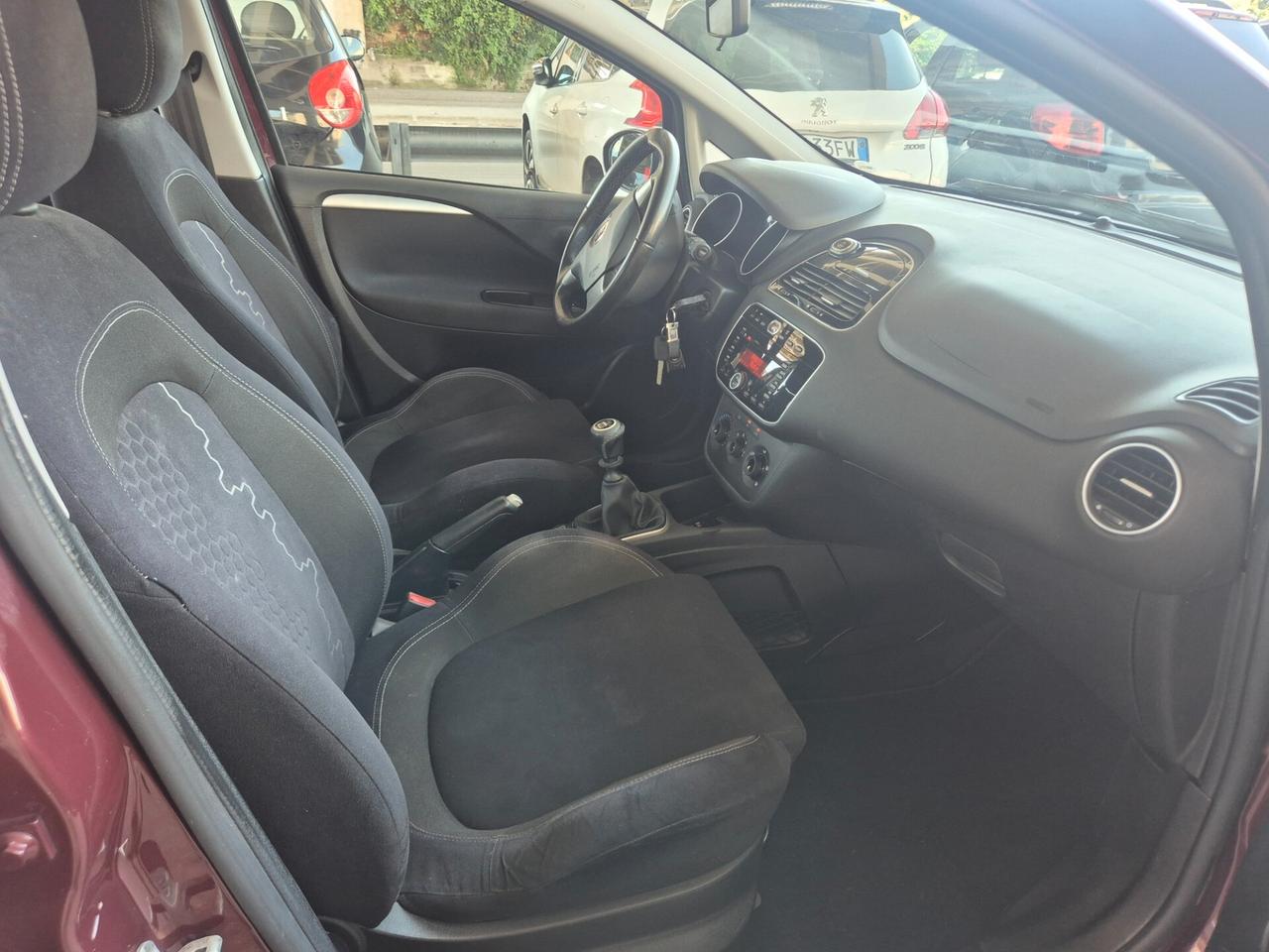 FIAT PUNTO STREET 1.4 GAS METANO NUOVISSIMA DEL 2014