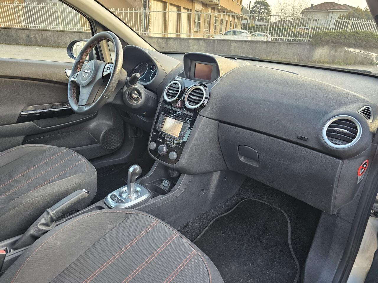 Opel Corsa 1.2 5 porte Sport