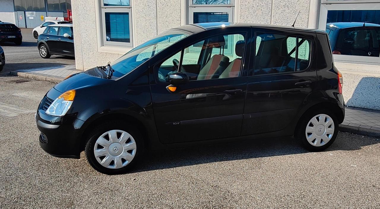 Renault Modus 1.2 16V Luxe Privilège