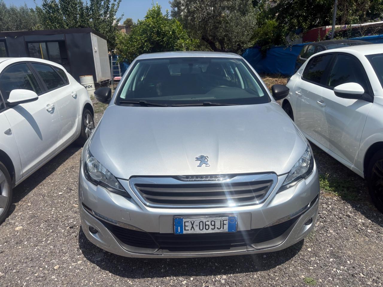 Peugeot 308 1.2 VTi 82 CV Access