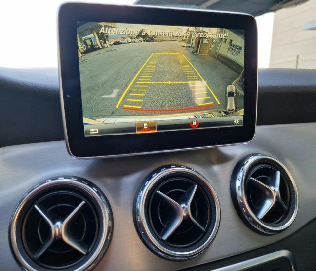 MERCEDES-BENZ GLA 200 d Automatic 4Matic Premium AMG OK NEO PATENTATI