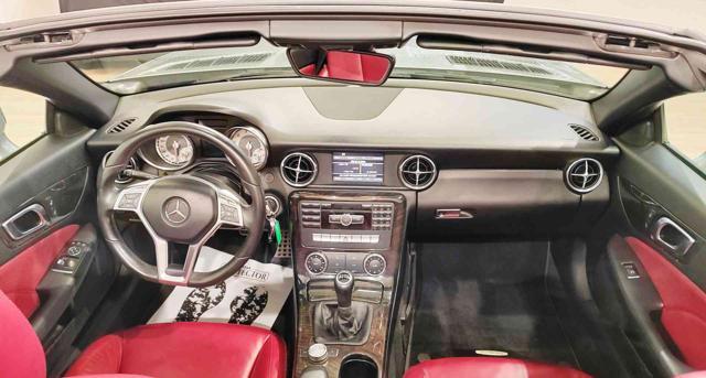 MERCEDES-BENZ SLK 200 CGI Sport