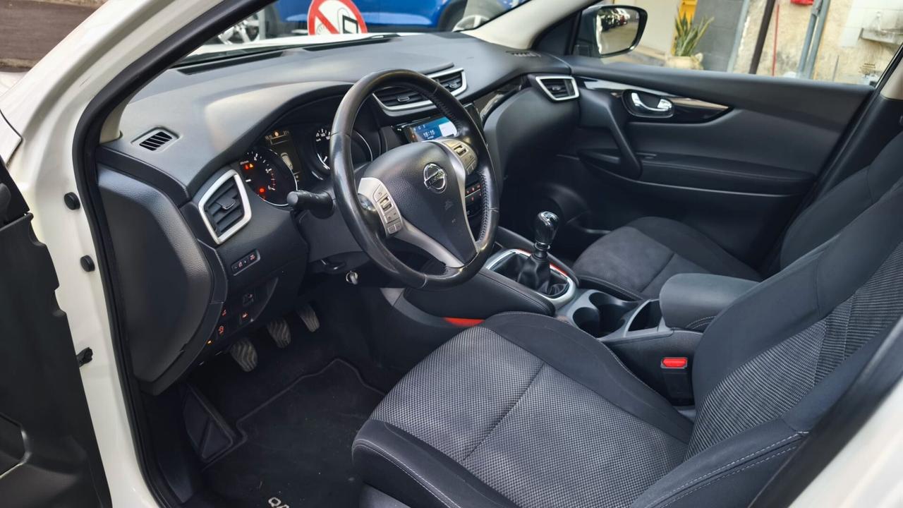 Nissan Qashqai 1.5 dCi Visia