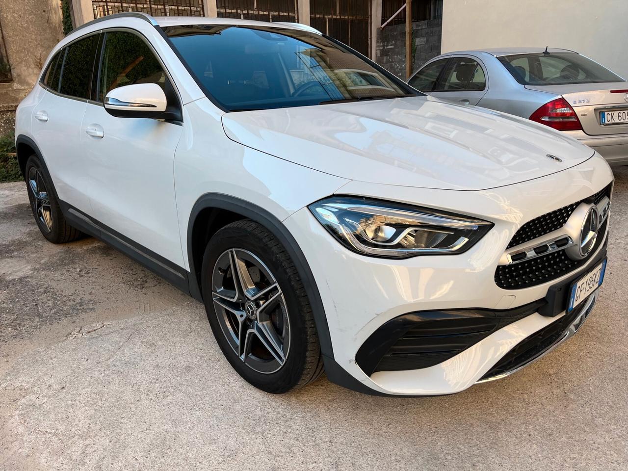 Mercedes-benz GLA 180 d Automatic Premium