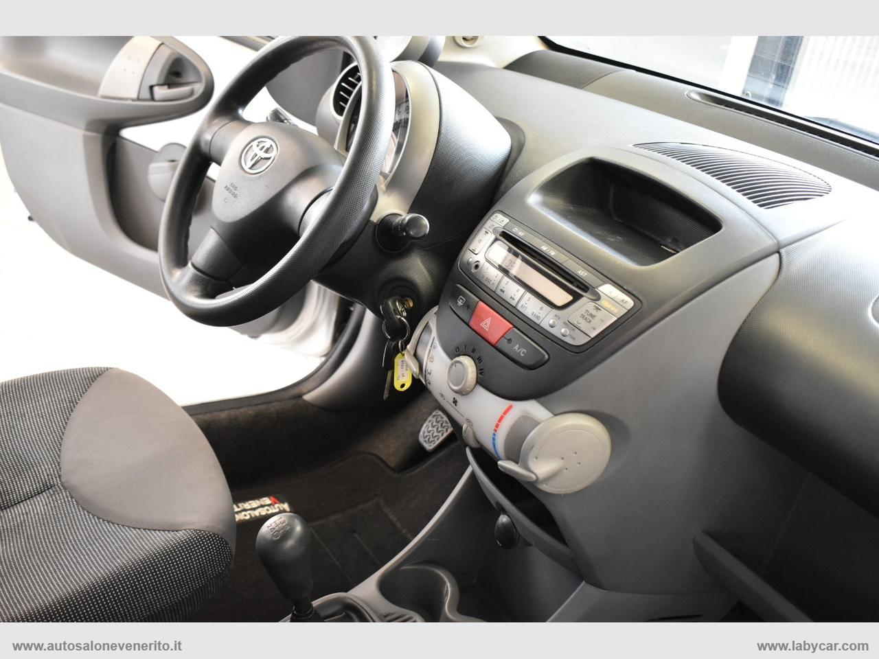 TOYOTA Aygo 1.0 VVT-i 5p. Sol
