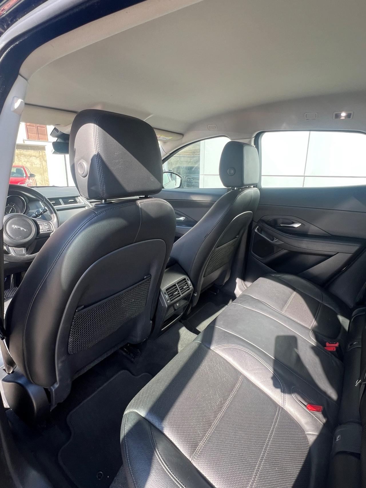 Jaguar E-Pace 2.0d i4 S awd possibilità noleggio no scoring