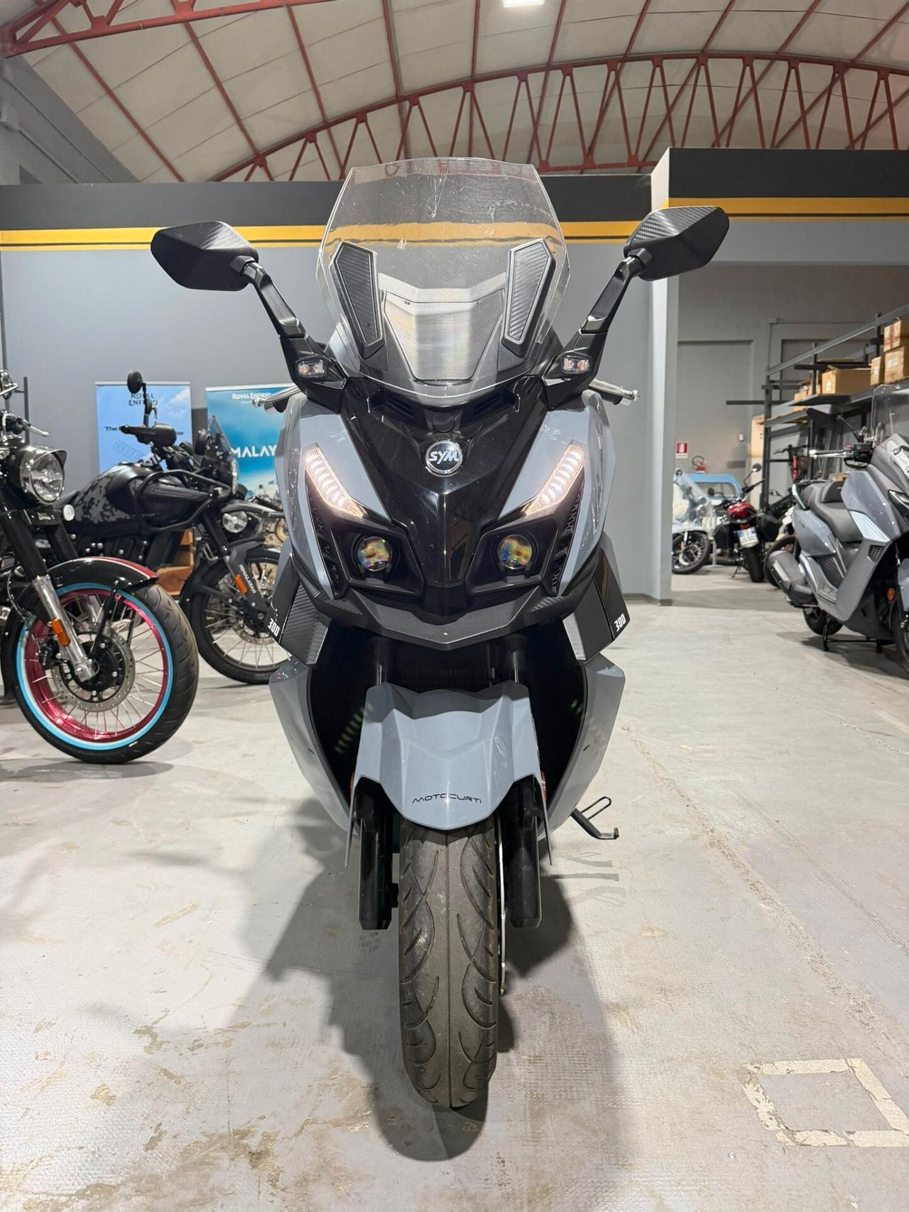 Sym Cruisym 300 alpha