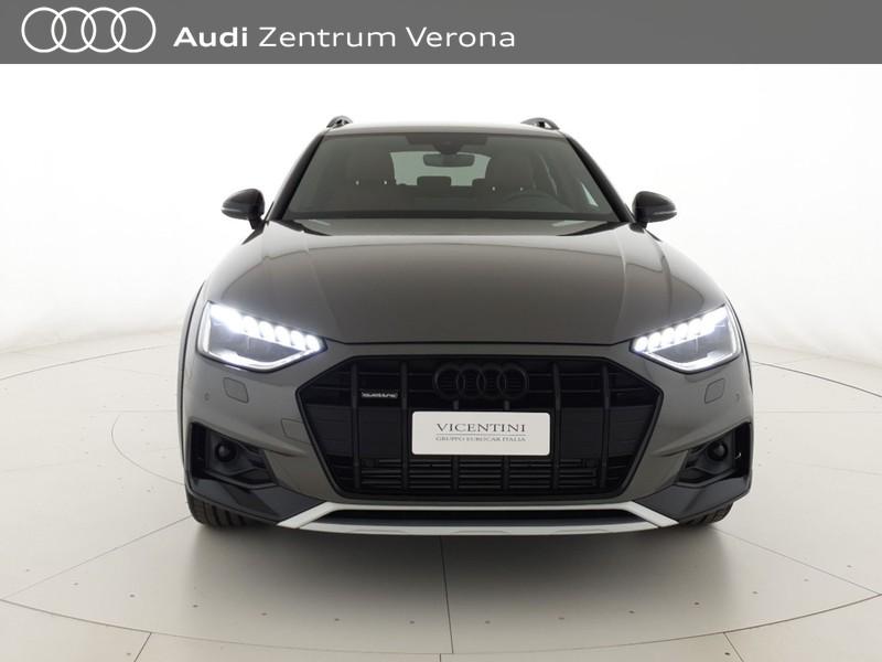 45TFSI 265CV quattro S tronic Identity Contrast