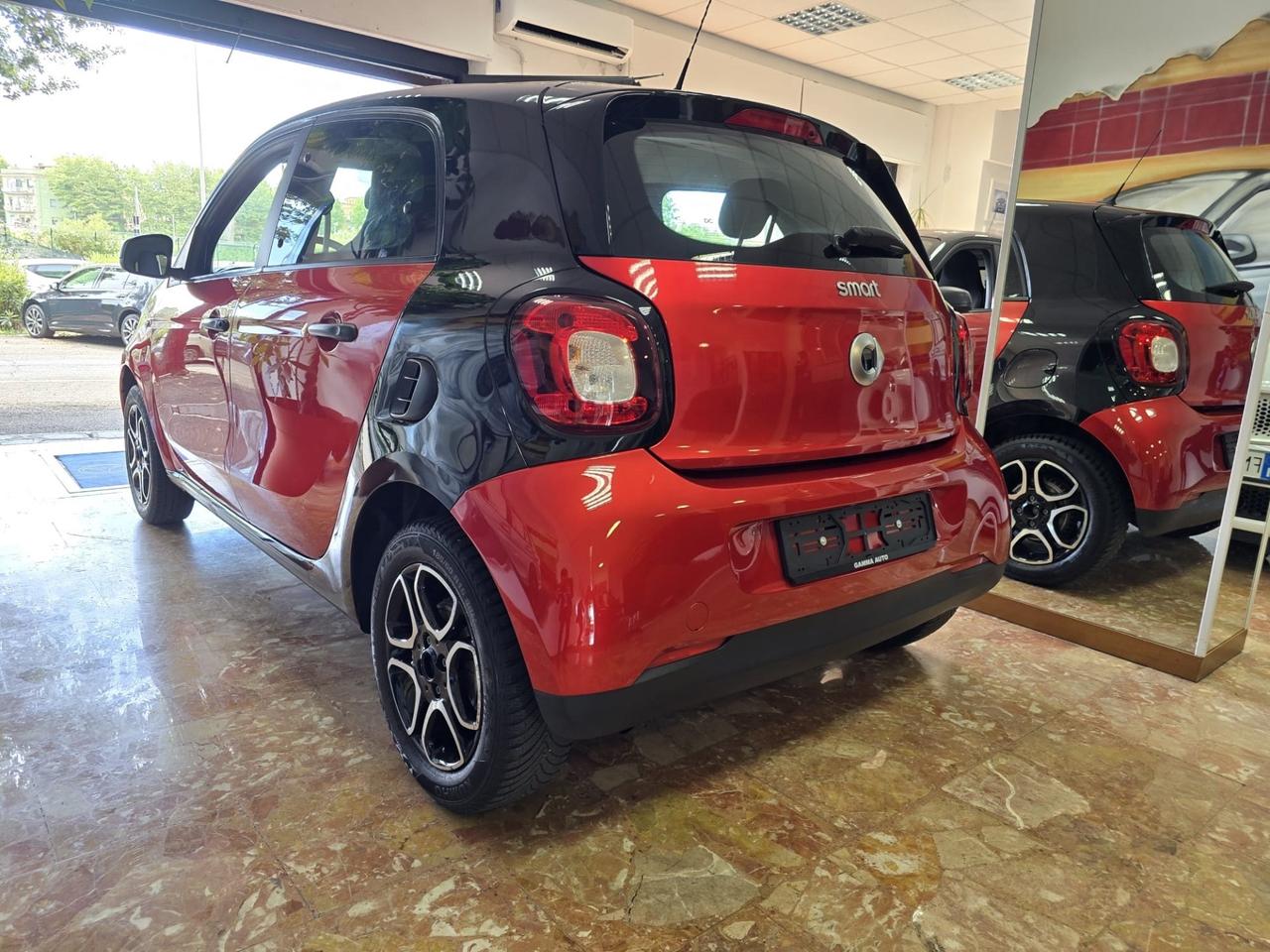 SMART FORFOUR 1.0 71CV RED CADIUM MET TRIDION NERO C.L.15 FATTURABILE IVA ESPOSTA OK NEOPATENTATI