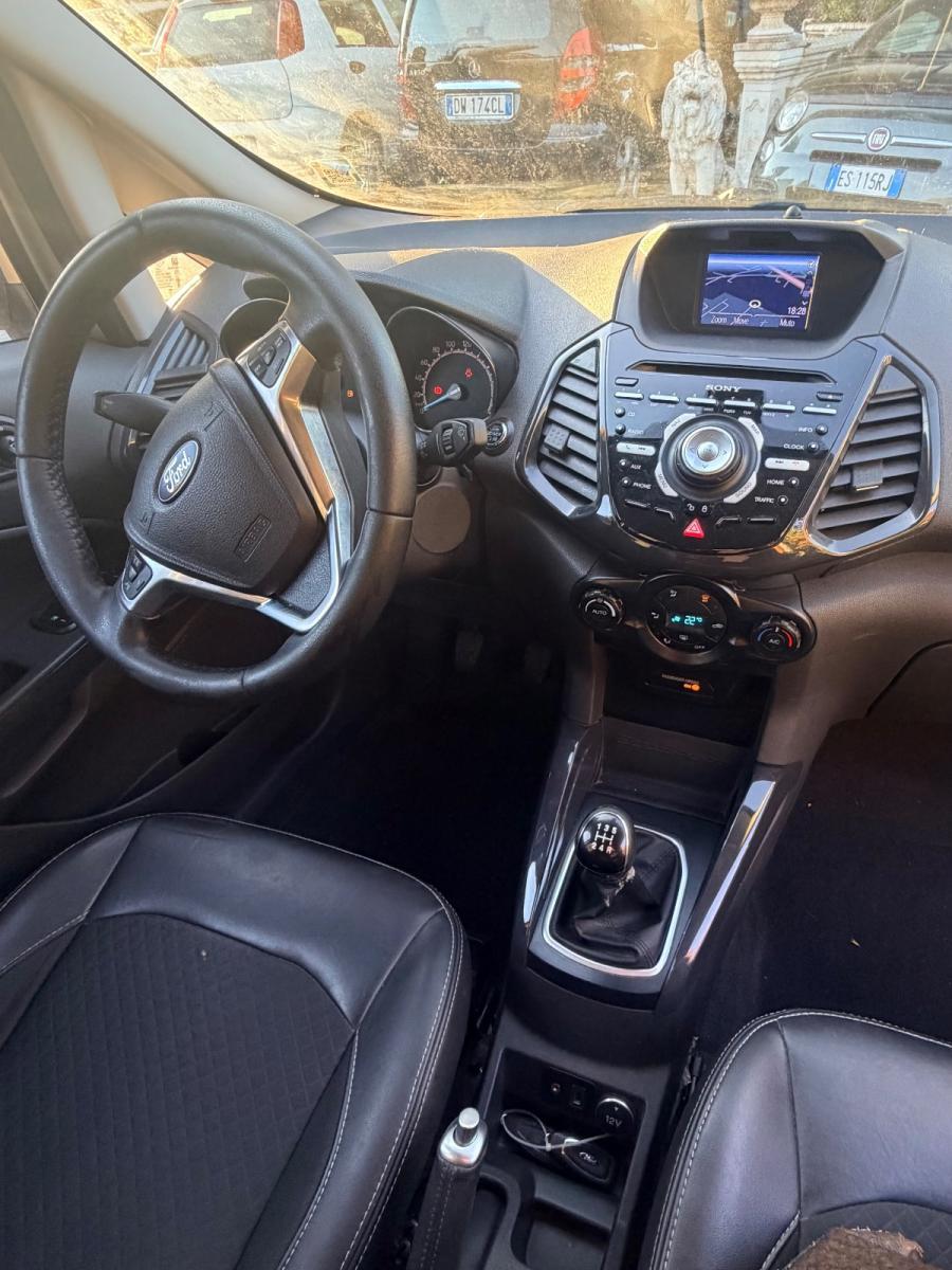 FORD EcoSport 1.5 TDCi 95 CV Titanium