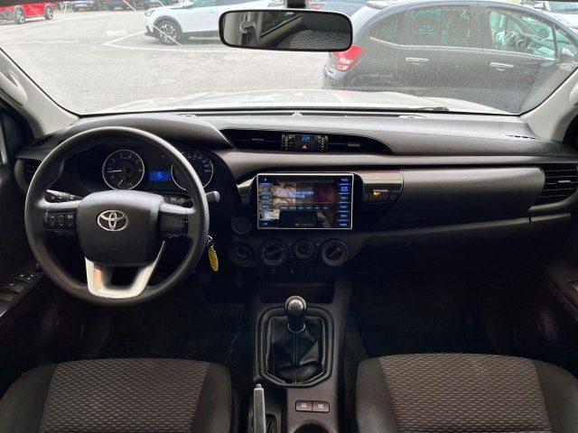 TOYOTA Hilux 2.4 D-4D 4WD 4 porte Double Cab Comfort