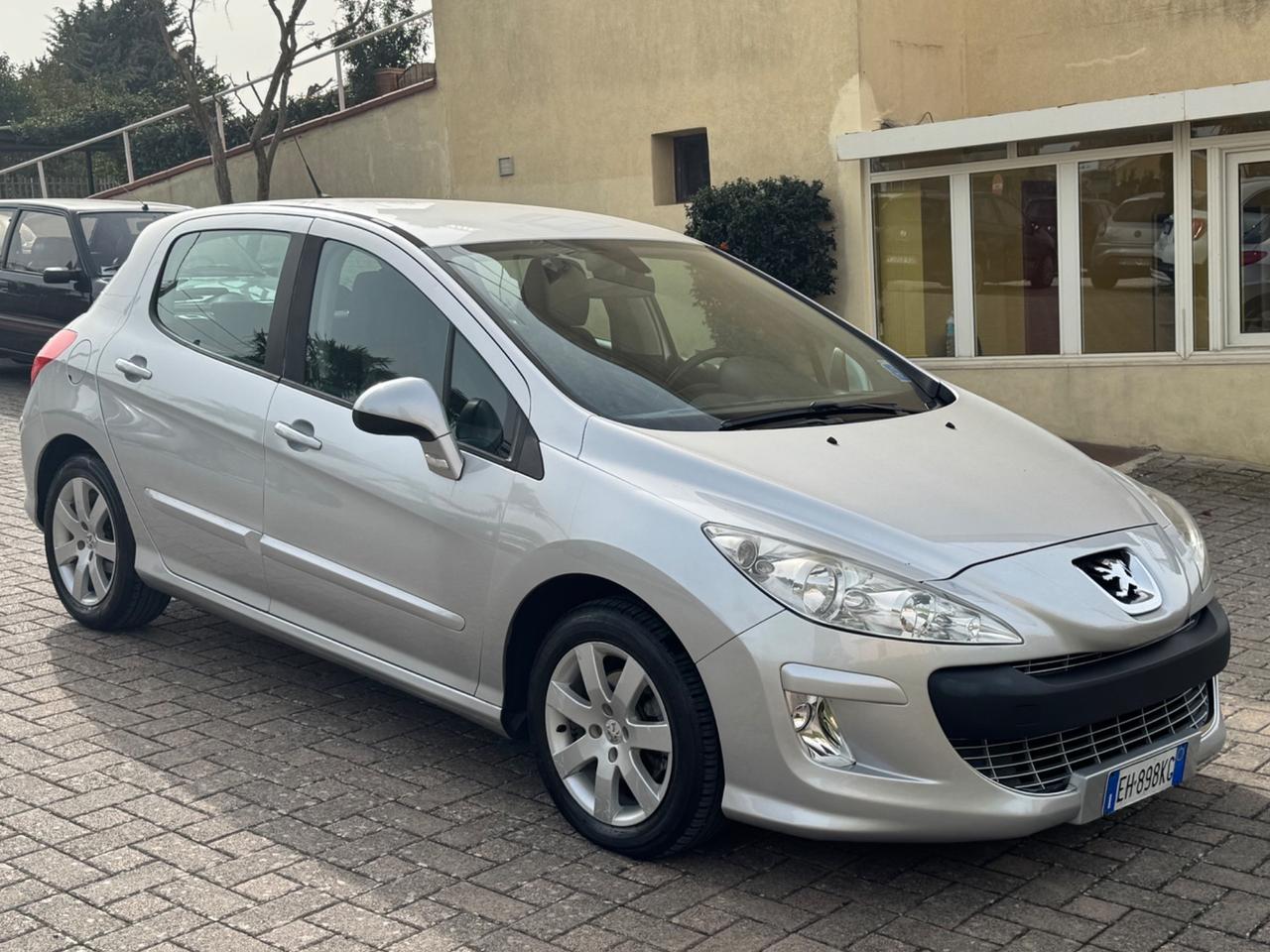 Peugeot 308 1.6 8V e-HDi 112CV Stop&Start 5p. Allure