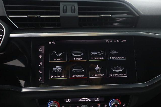 AUDI Q3 Q3 40 TDI quattro S tronic Identity Black