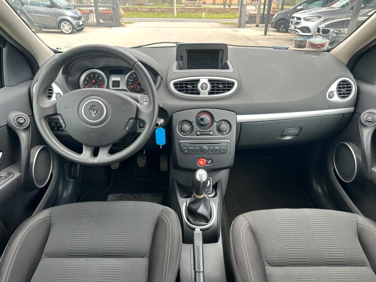 Renault Clio 5P*1.2*16V*LUXE*NAVI*CRUISE*SOLO 38.000KM*