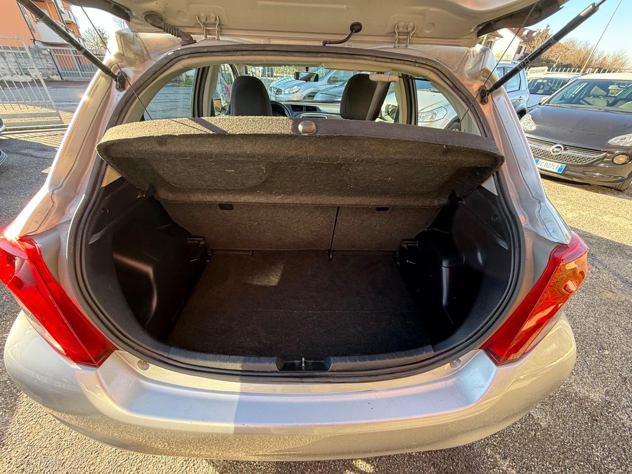 Toyota Yaris 1.3 5 porte Lounge