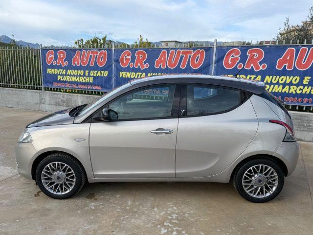 LANCIA Ypsilon 1.2 69 CV 5 porte Gold BICOLOR