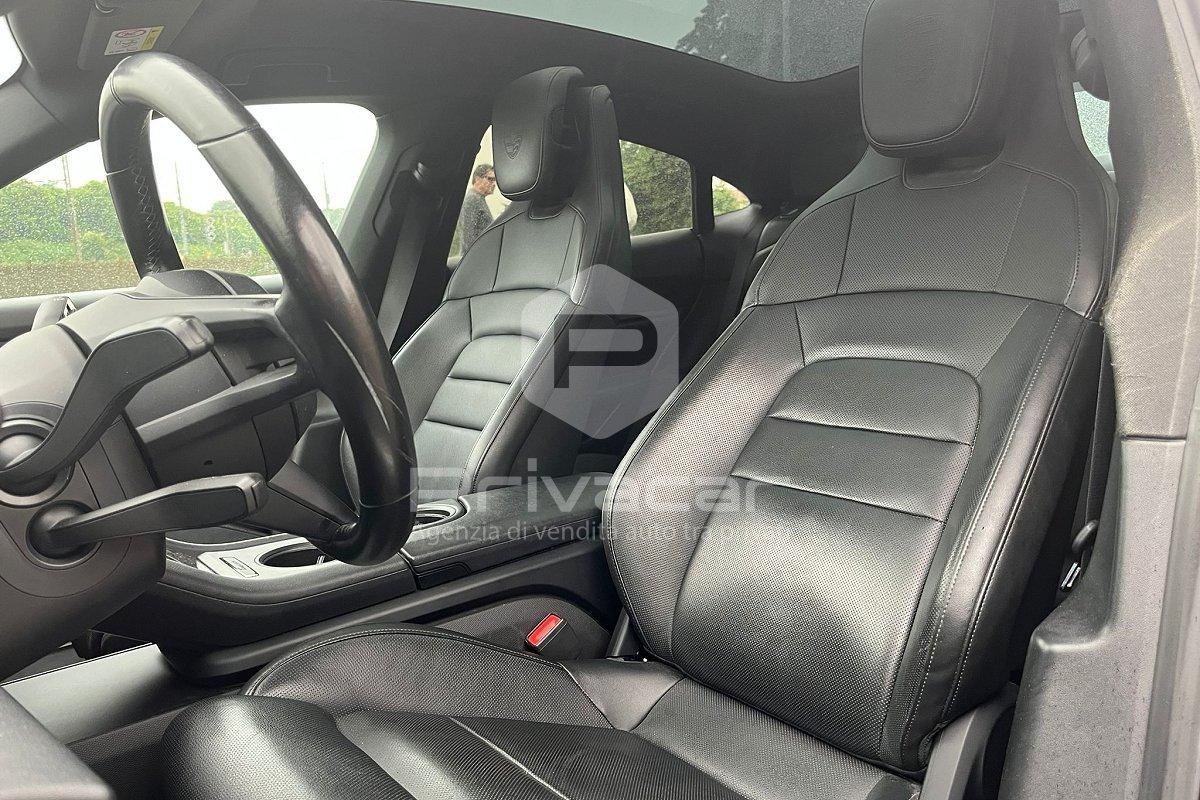PORSCHE Taycan 4S