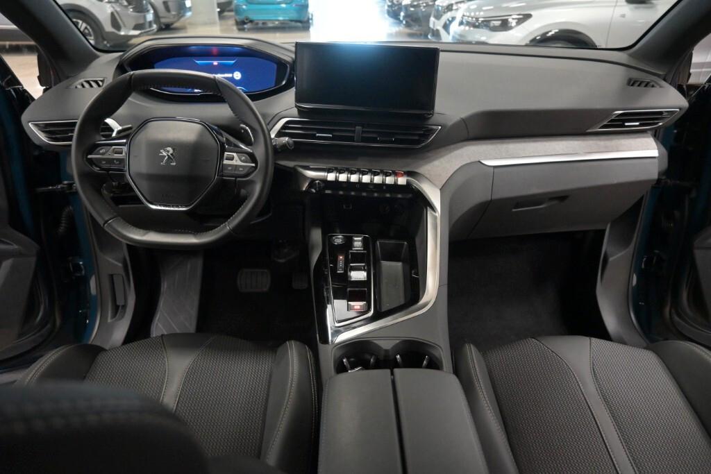 PEUGEOT 5008 1.5 BLUEHDI 131CV EAT8 SeS 7POSTI ALLURE PACK ( FARI LED - I-COCKPIT - NAVI - MIRROR - SENSORI POST. - TELECAMERA POST. - CERCHI 18 )