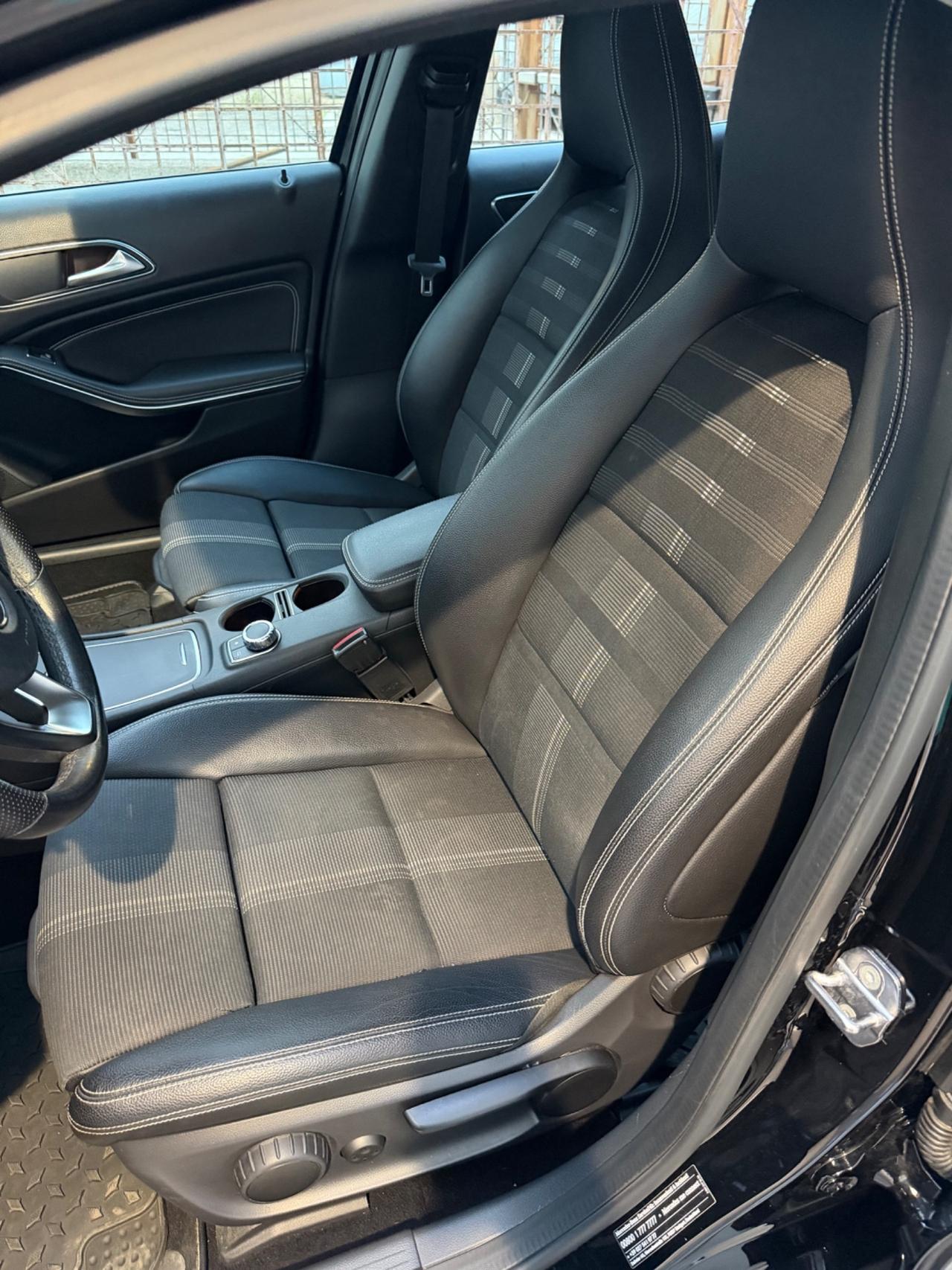 Mercedes-benz GLA 200 d Automatic Premium