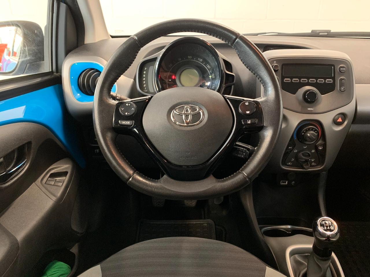 Toyota Aygo 1.0 VVT-i 69 CV 5 porte x-business
