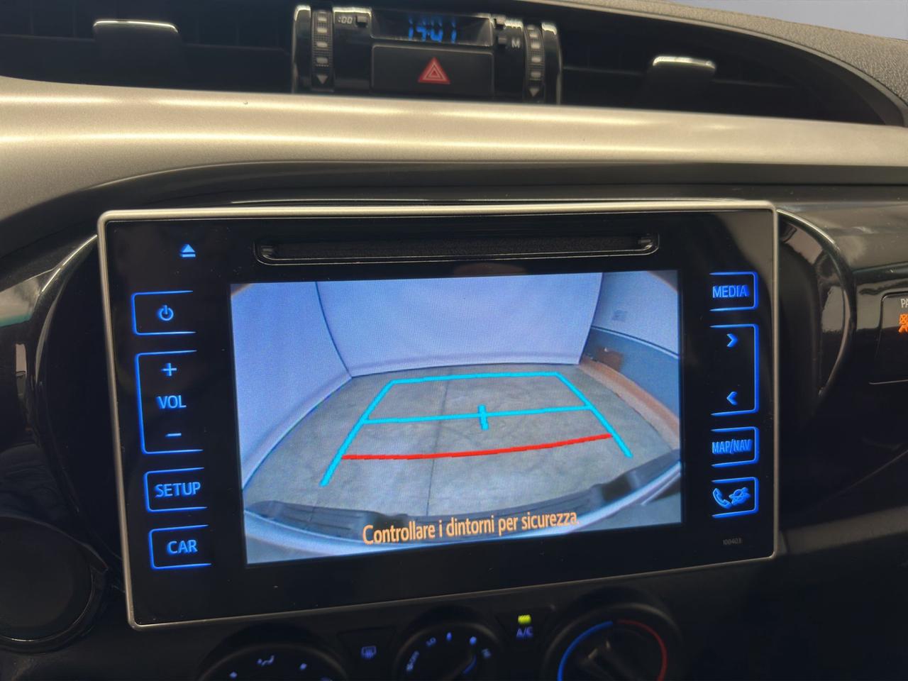 Toyota Hilux 2.4 d-4d extra cab Lounge 4wd