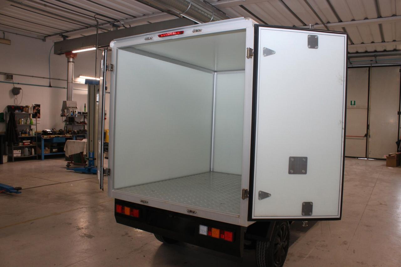 Vendesi furgone elettrico Orca e-30 – ottime condizioni